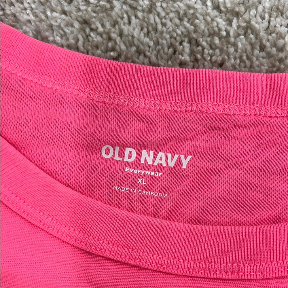 Set of 3 Old Navy Everywear T-shirts - Picture 4 of 5